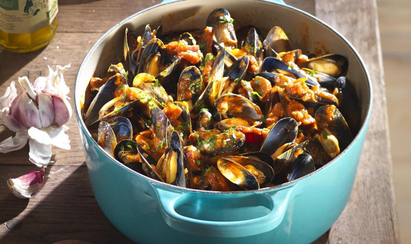 Mussels, Chorizo and Tomato Ragout on Garlic Toast