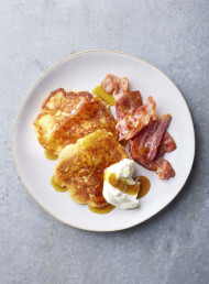 Banana and Ricotta Hotcakes with Crispy Bacon and Maple Syrup 