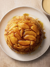Glazed Apple and Golden Syrup Steamed Pudding