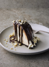 TONI STREET’S HULA PIE 