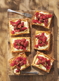 Glazed Fresh Strawberry Tarts 