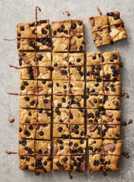 Hot Cross Bun-Inspired Brown Butter Blondies 