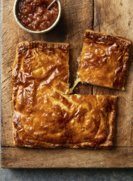 Caramelised Onion, Ham and Cheese Pie