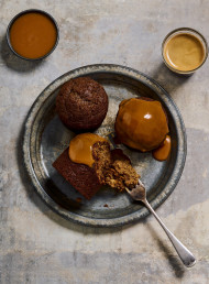 Sticky Date Pudding Cakes 