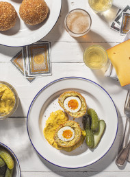 Golden Curried Mango Chutney Mayo 