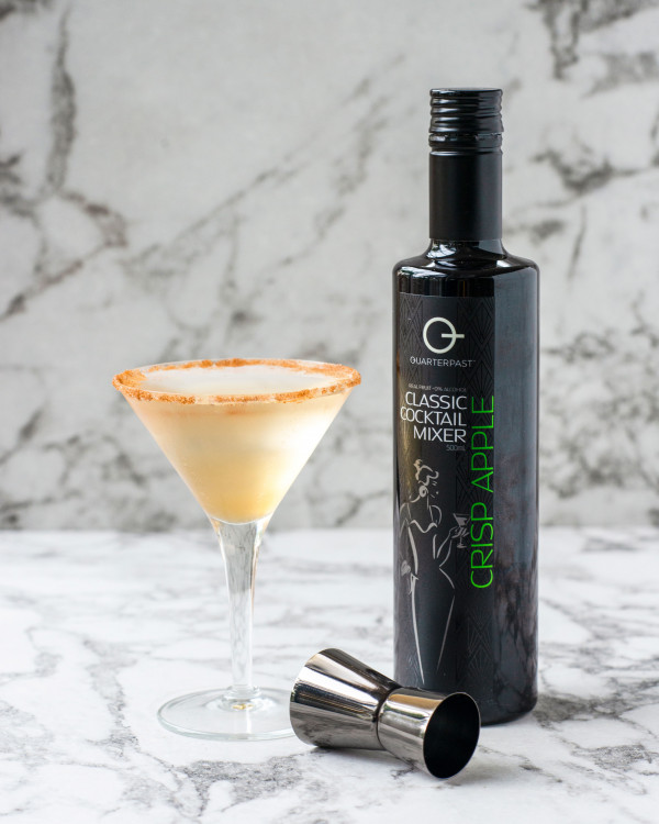 Apple pie martini