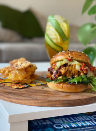 Lockdown Can't Contain Kiwi Burger Obsession