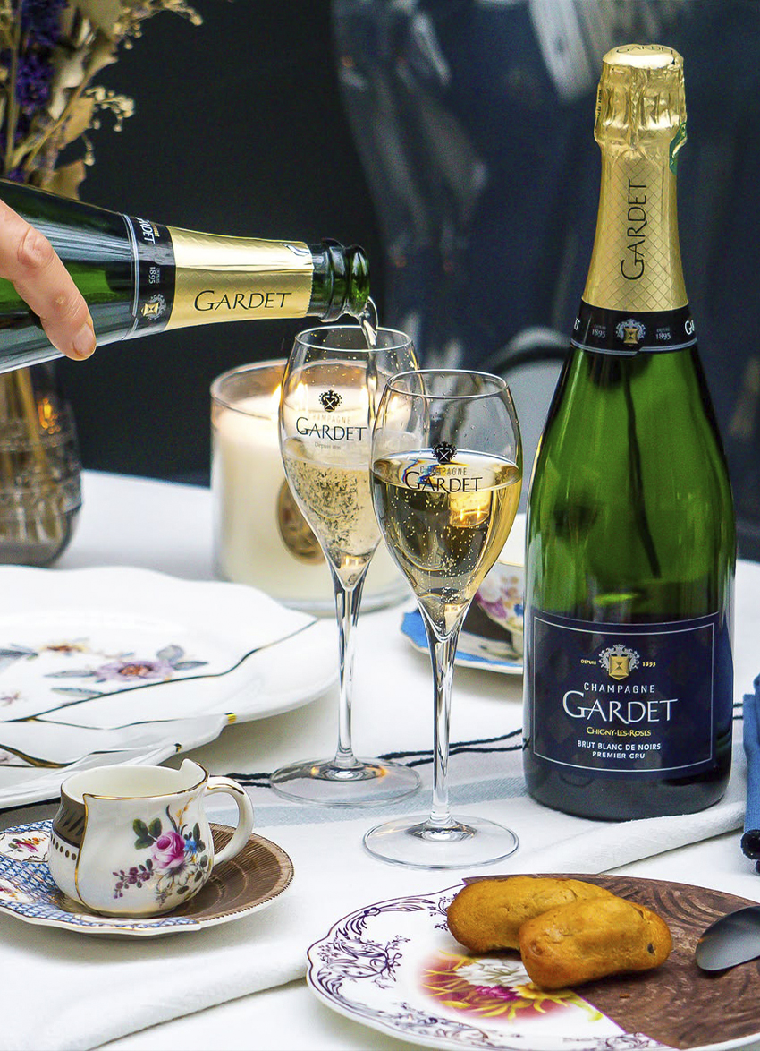 Drink Smarter this Christmas. Drink Champagne Gardet.