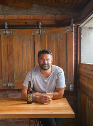 Aotearoa's World-leading Sparkling Honey Mead