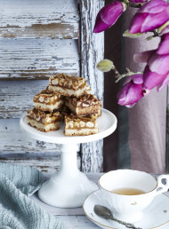 Roasted Hazelnut and Caramel Slice