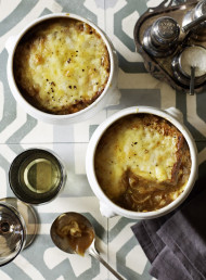 Grilled Cheese, Onion and Ale Soup
