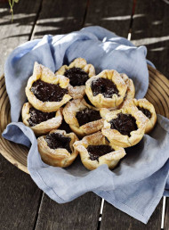 Chocolate Custard Tarts