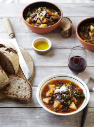 Bean, Kale and Bacon Soup