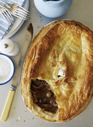 Steak and Kidney Pie with Guinness Gravy