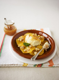 Fresh Cheese with Honey and Walnuts