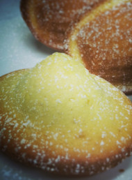 Classic French Madeleines