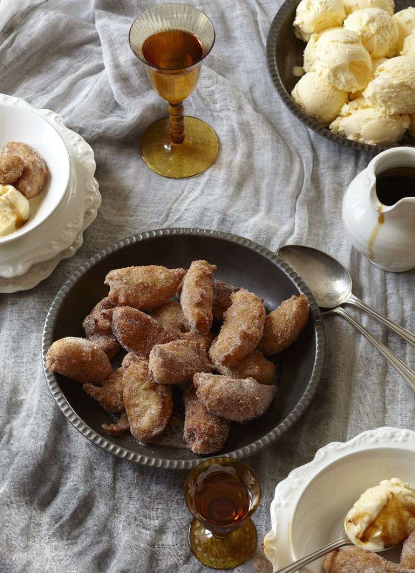 Apple Beignets