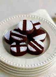 Chocolate, Rum and Spice Cookies