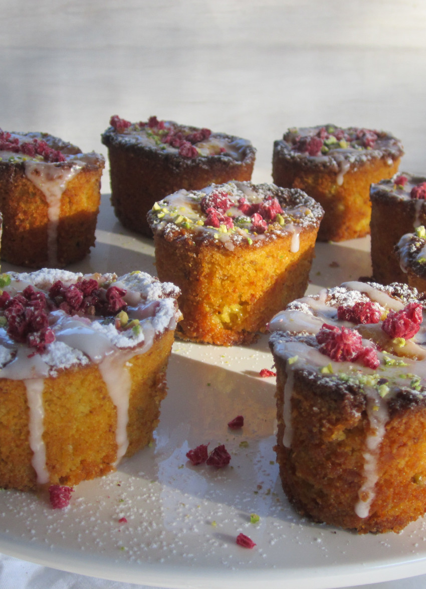 Lemon, Pistachio and Polenta Cakes with Raspberries