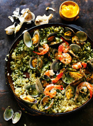 Green Rice with Garlic, Parsley, Clams and Prawns