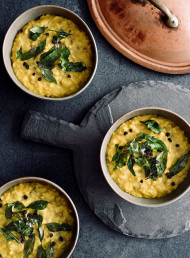 Spiced Lentil and Rice Soup with Crispy Curry Leaves