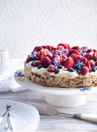 Spiced Almond and Chocolate Meringue Torte