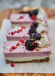 Raw Vegan Berries and Cream Slice